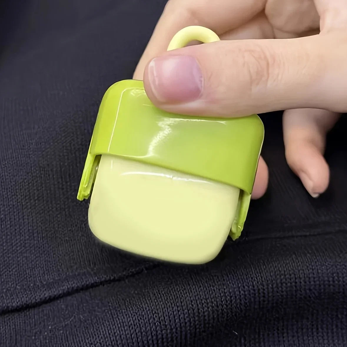 PORTABLE LINT ROLLER
