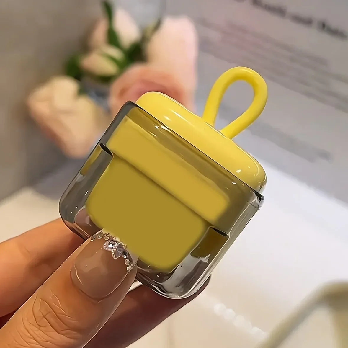PORTABLE LINT ROLLER